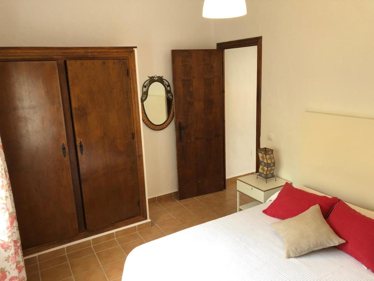 Apartamentos Cala Isabel Zahora Ngoại thất bức ảnh