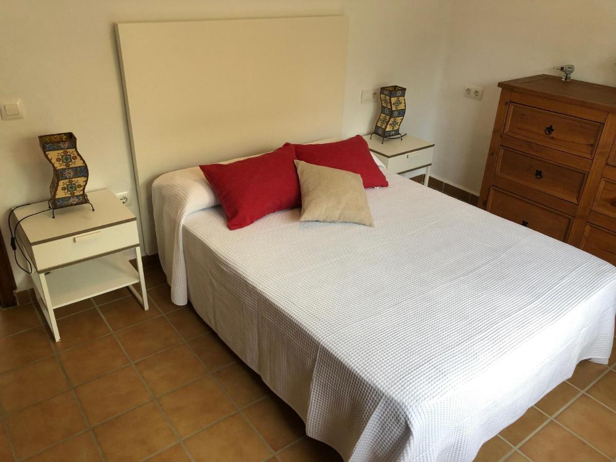 Apartamentos Cala Isabel Zahora Ngoại thất bức ảnh